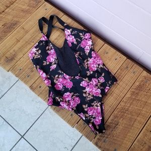 Volcom Swim - volcom • one piece kini Volcom Swim - volcom • one piece kini